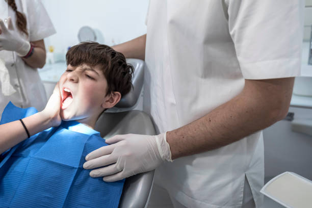 Best Holiday Emergency Dentist in Marshalltown, IA